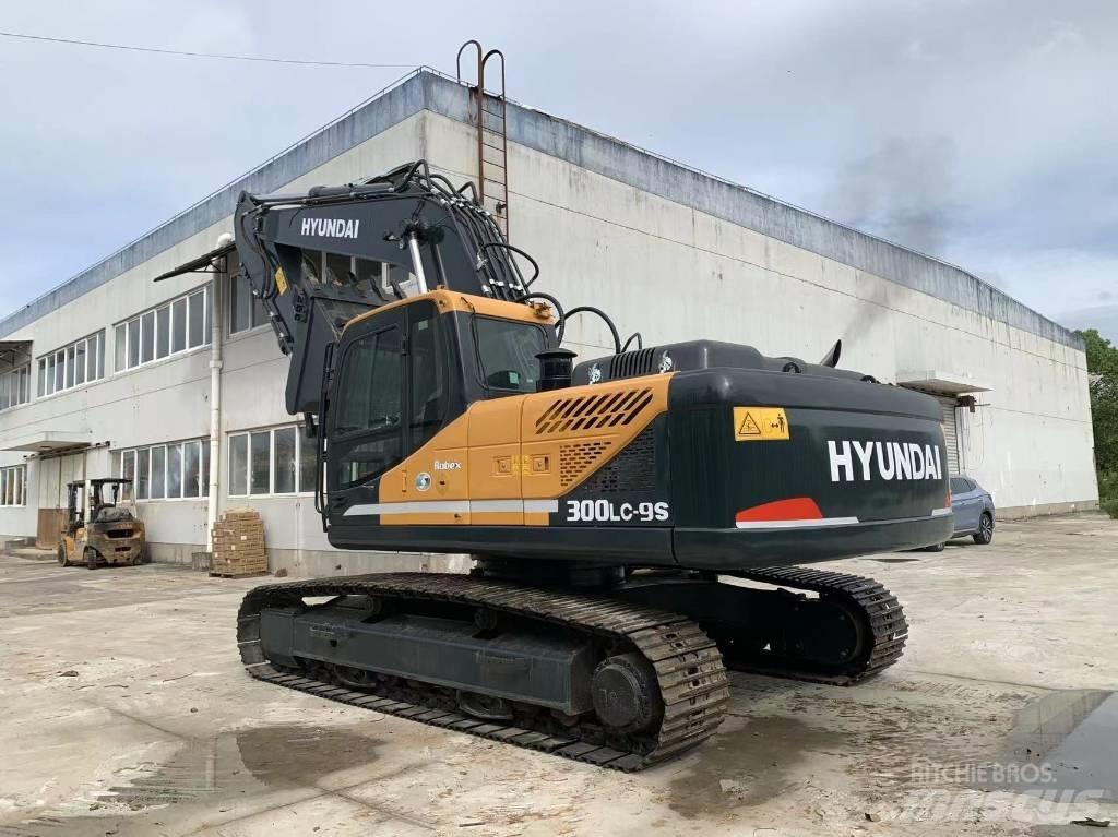 Hyundai R300LS-9S Bandgrävare