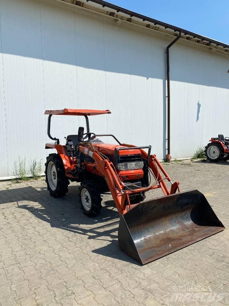 Kubota GL240+tur Kompakttraktorer