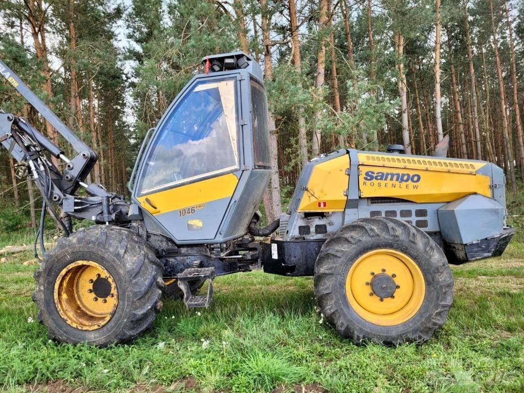 Sampo-Rosenlew 1046 Skördare