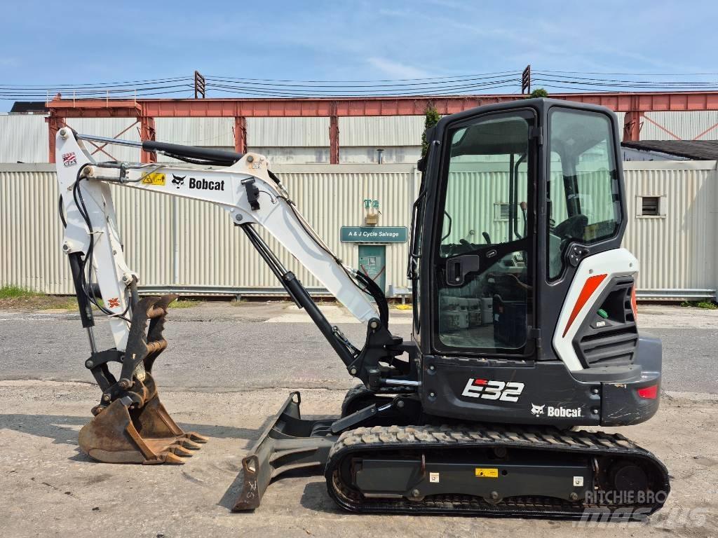 Bobcat E 32i Minigrävare < 7t