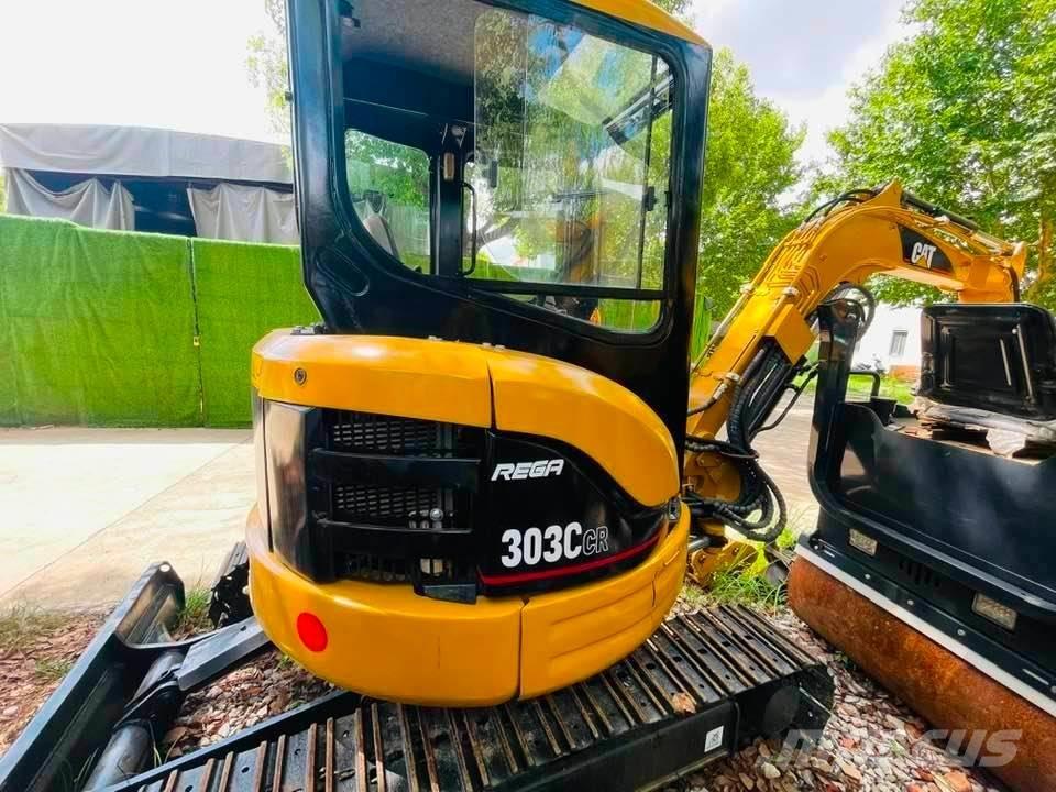 CAT 303C CR Minigrävare < 7t