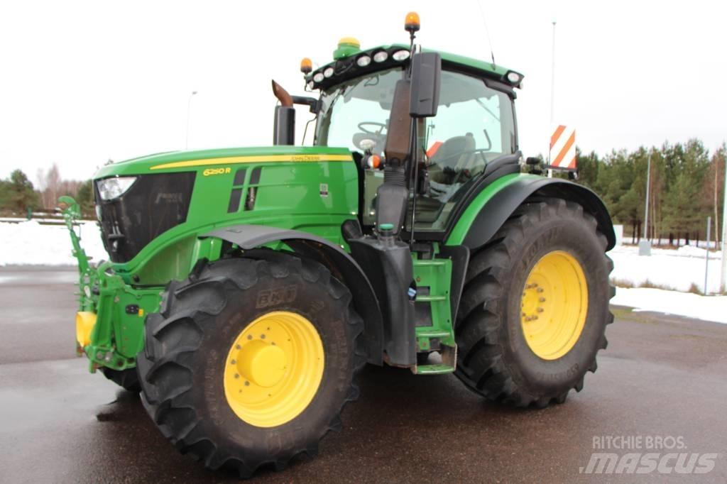 John Deere 6250 R Traktorer