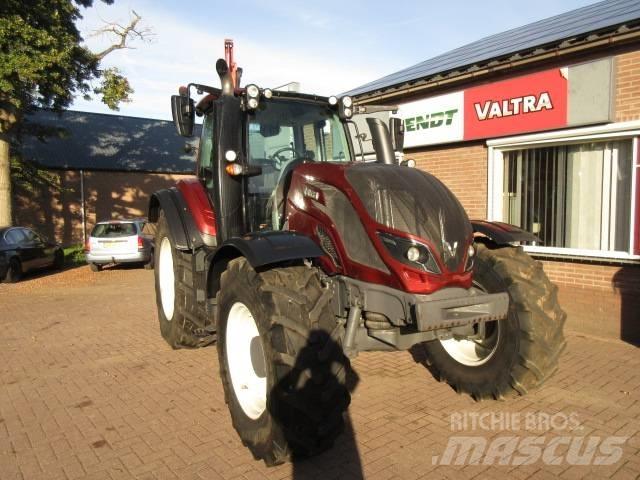 Valtra T174 VERSU Traktorer