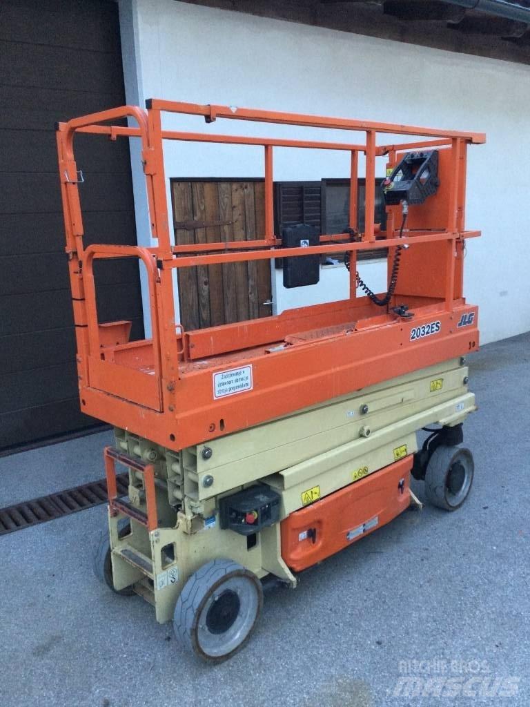 JLG 2032 ES Saxliftar