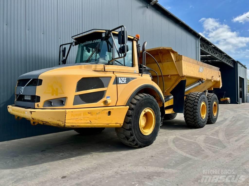 Volvo A25F Midjestyrd dumper