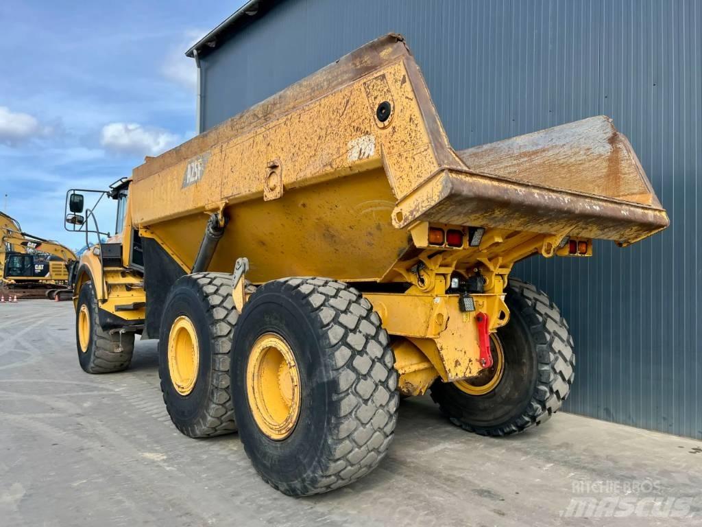 Volvo A25F Midjestyrd dumper