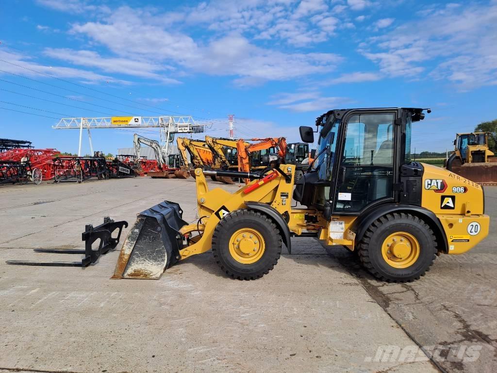 CAT 906 (Bucket + Forks) Hjullastare