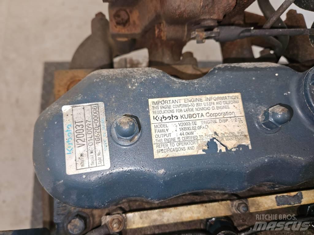 Kubota V 2003 T Motorer