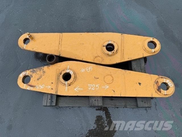 CNH BUCKET LINK Skopor