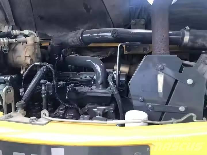Komatsu PC78US Midigrävmaskiner 7t - 12t