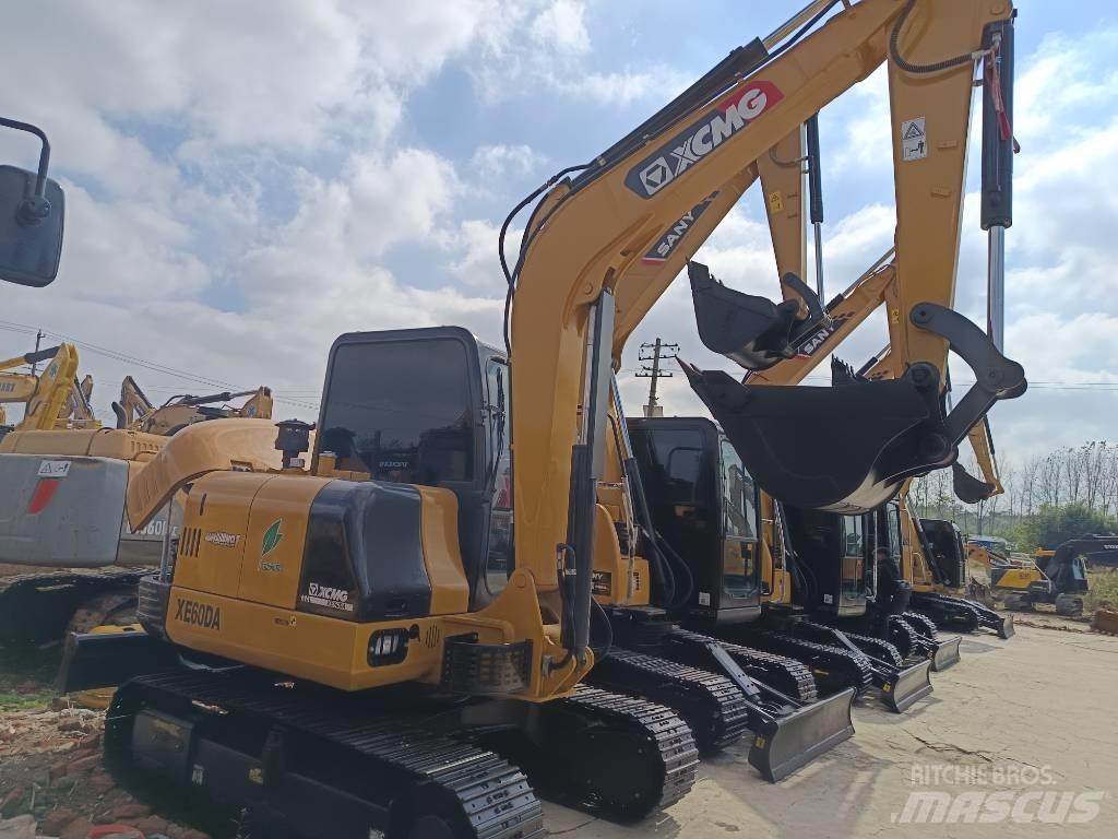 XCMG XE60DA Bandgrävare