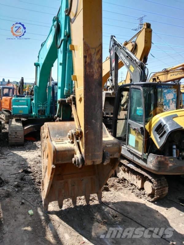 CAT 323 D L Bandgrävare