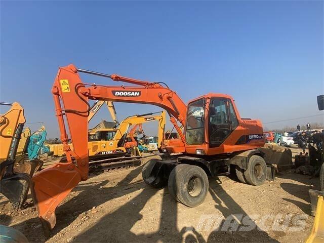 Doosan DH150LC-7 Bandgrävare