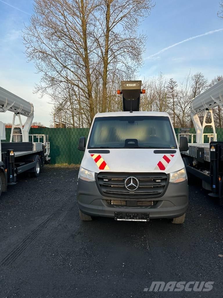 VERSALIFT V-200 Billyftar
