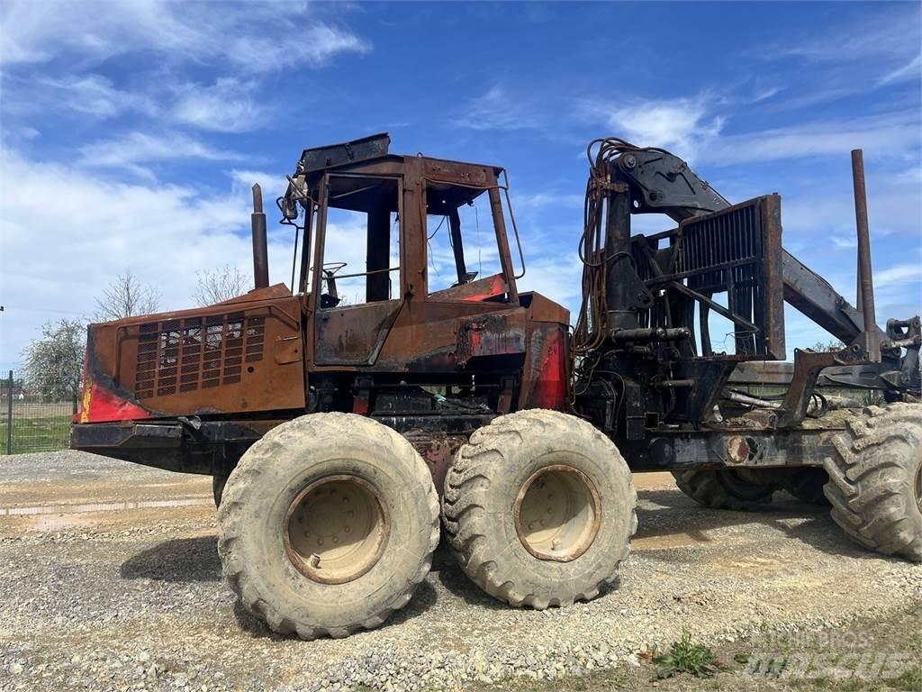 Komatsu 890.3 Skördare