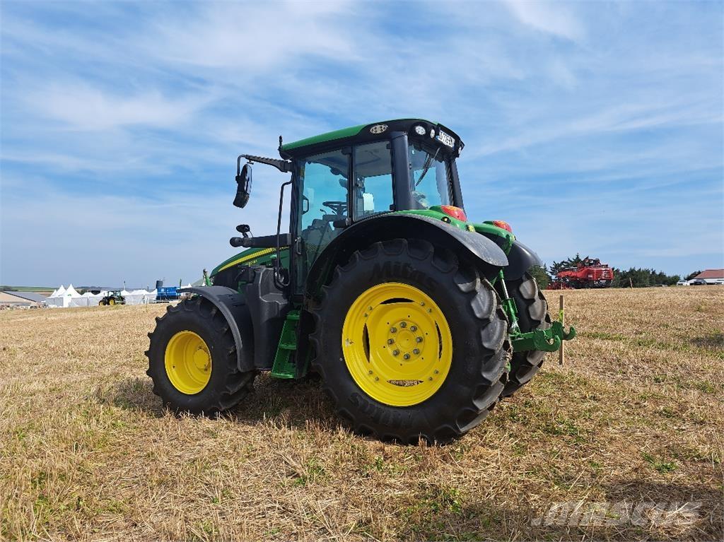 John Deere 6110M Traktorer