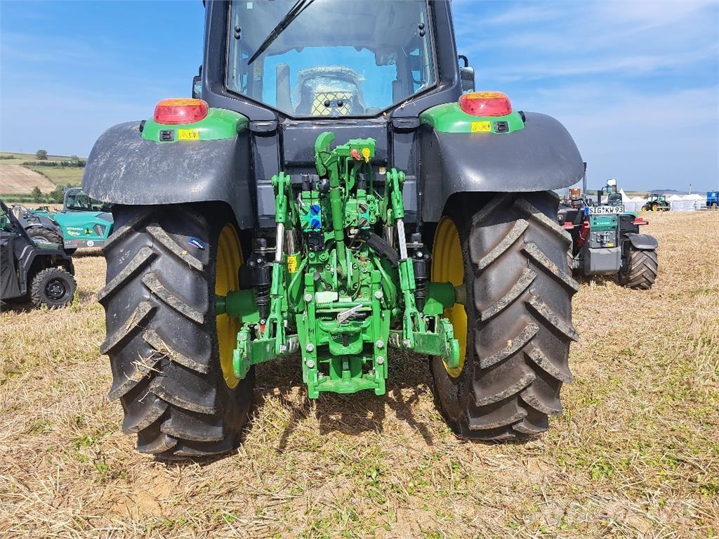 John Deere 6110M Traktorer