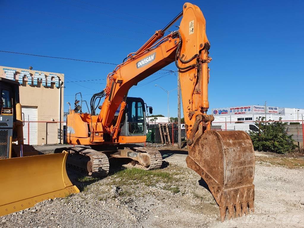 Doosan DX 235 LCR Bandgrävare
