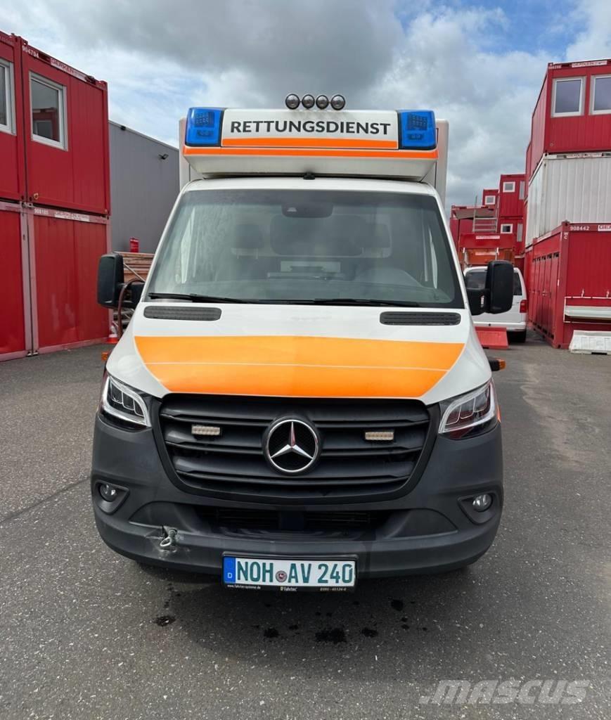 Mercedes-Benz 1000 Ambulanser