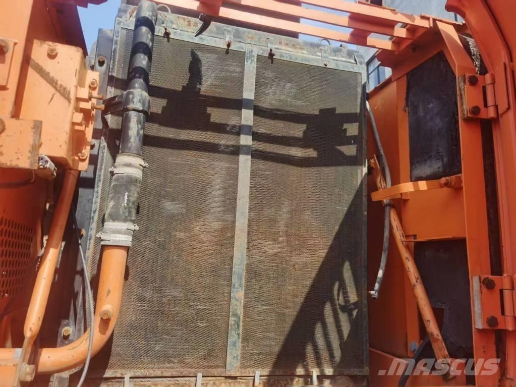 Doosan DH 210 W-7 Hjulgrävare