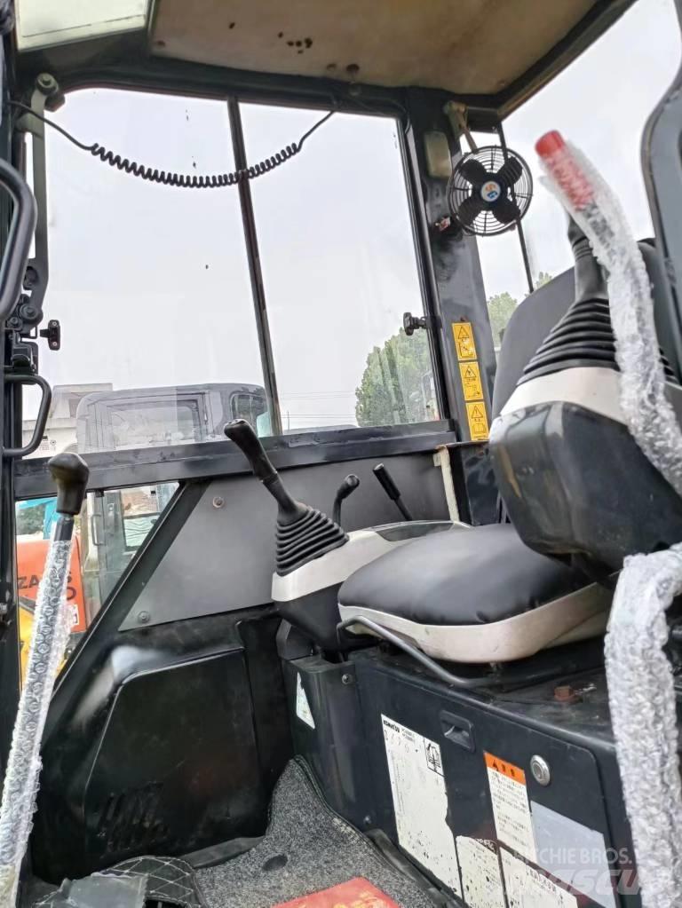 Komatsu PC 30 Minigrävare < 7t