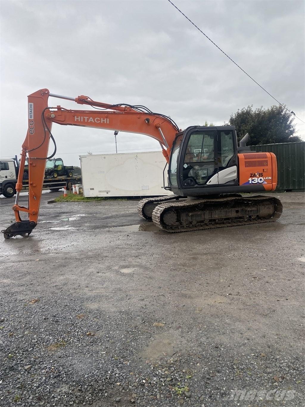 Hitachi 130-6 Bandgrävare