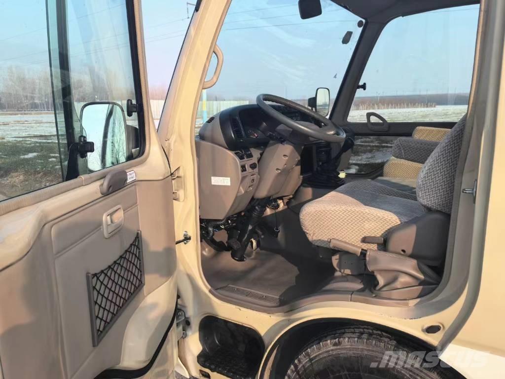 Toyota Coaster Bus Minibussar