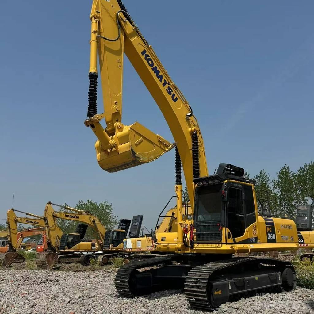Komatsu 360 Bandgrävare
