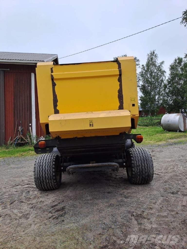 New Holland BR 7060 Rundbalspressar