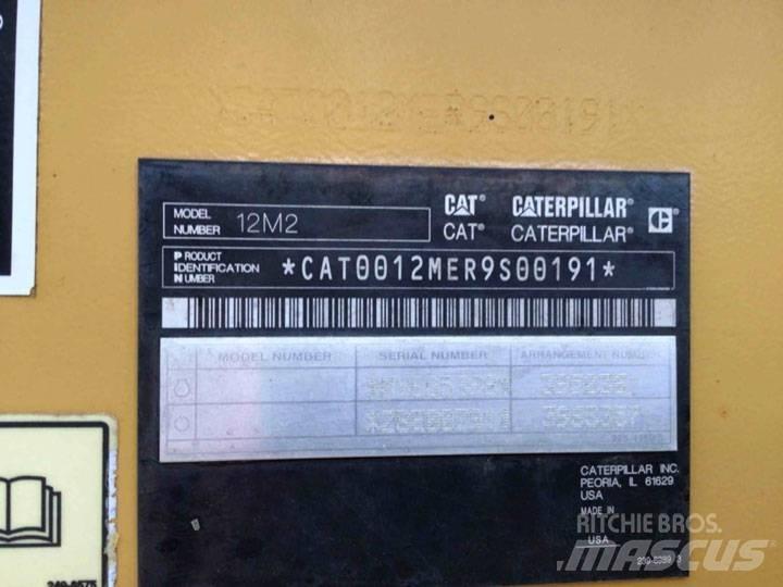 CAT 12M2 Väghyvlar