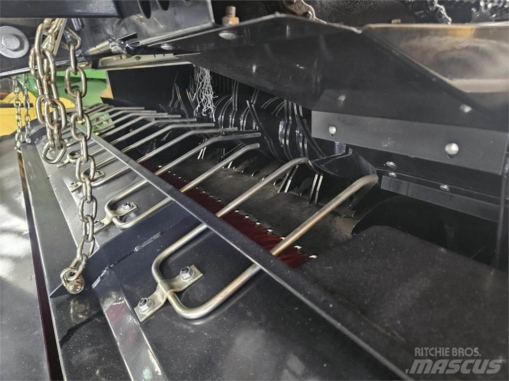 Case IH RB 344 RC Rundbalspressar
