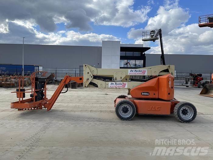 JLG E450AJ Bomliftar