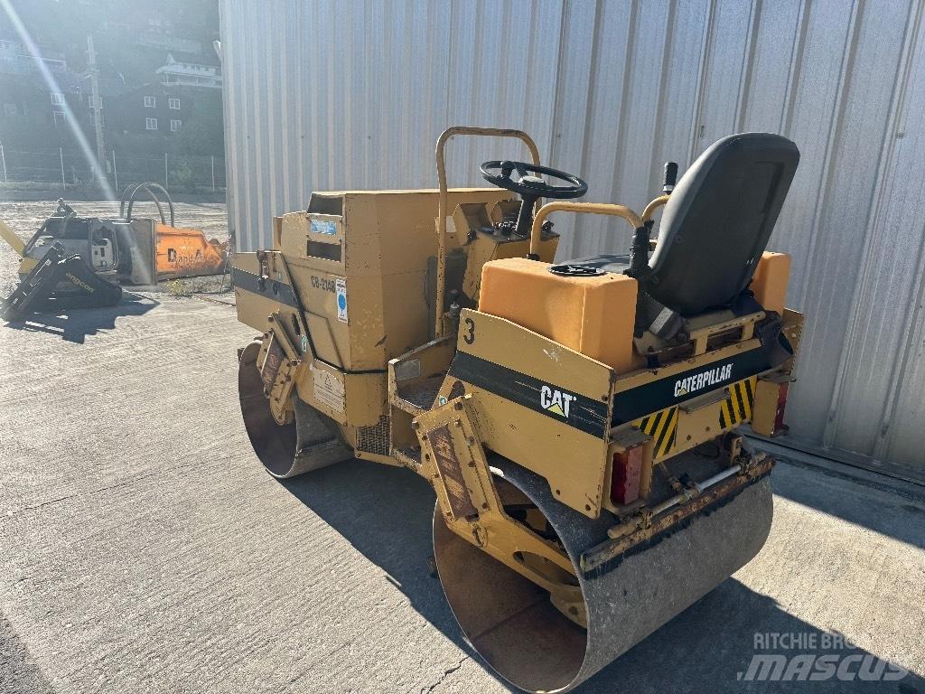 CAT CB 214 B Jordkompaktorer
