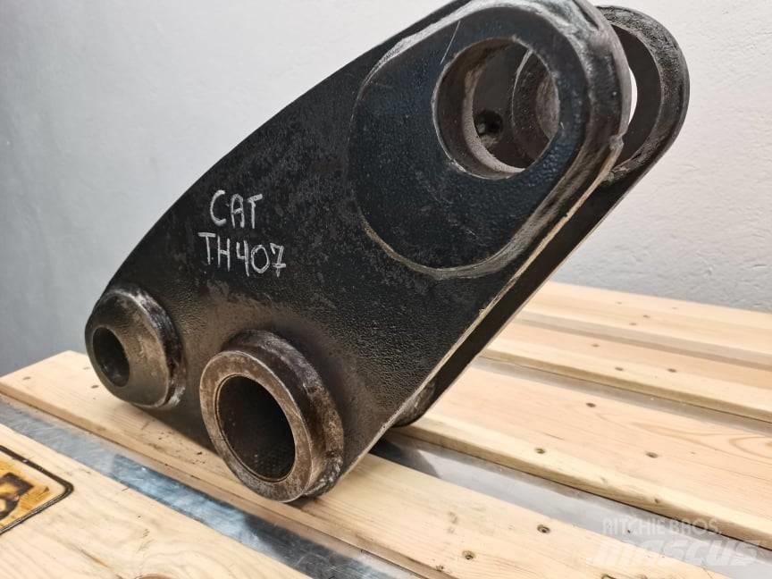 CAT TH 337 {Kiwak} Bommar och stickor