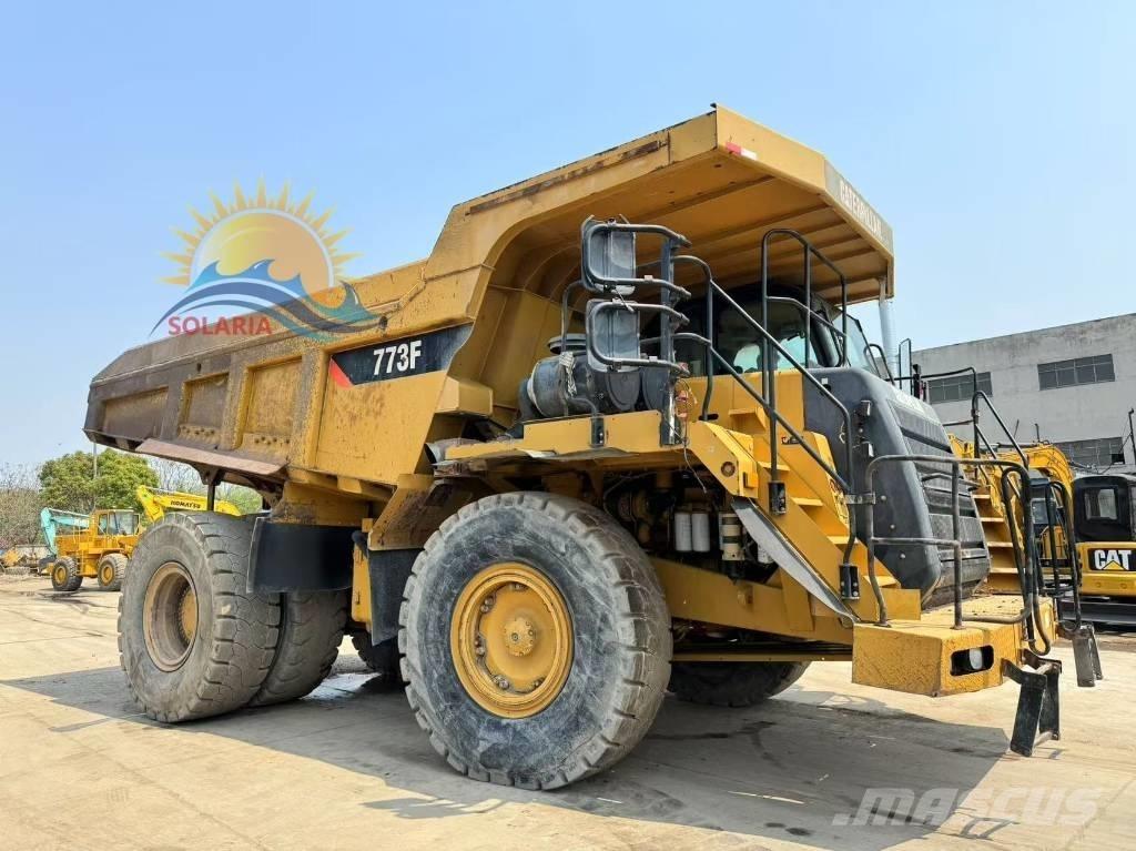 CAT 773 F Midjestyrd dumper