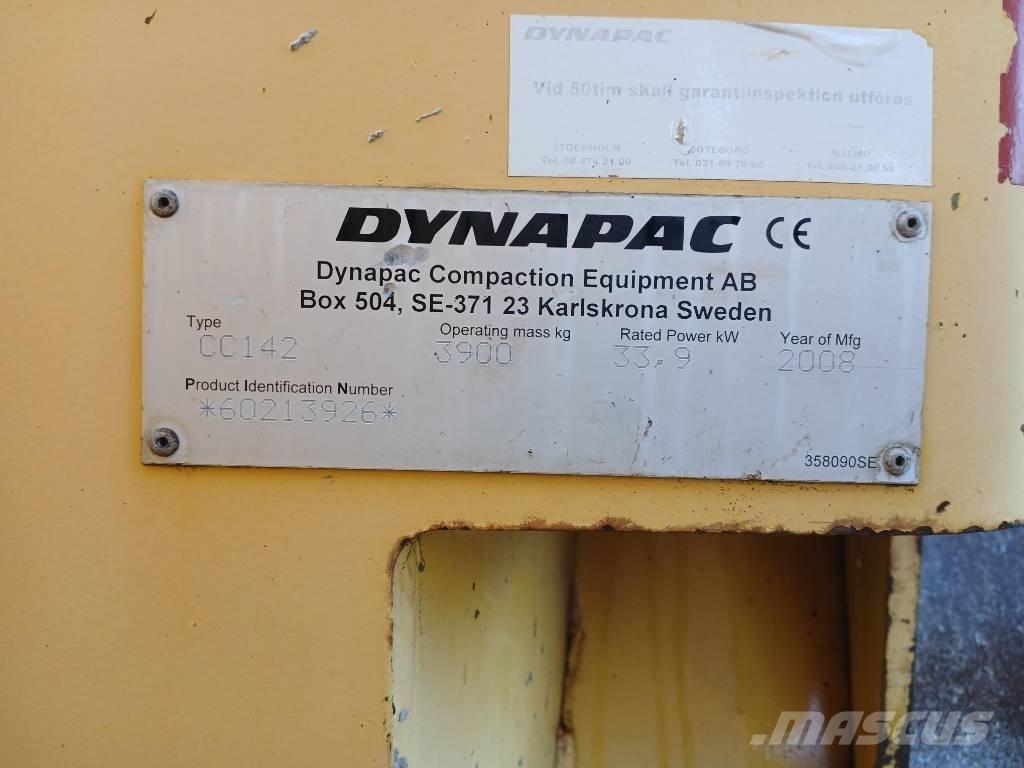 Dynapac CC142, Vält Tvåvalsvältar