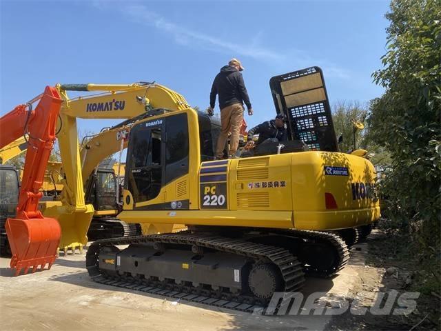Komatsu PC 220-8 Bandgrävare