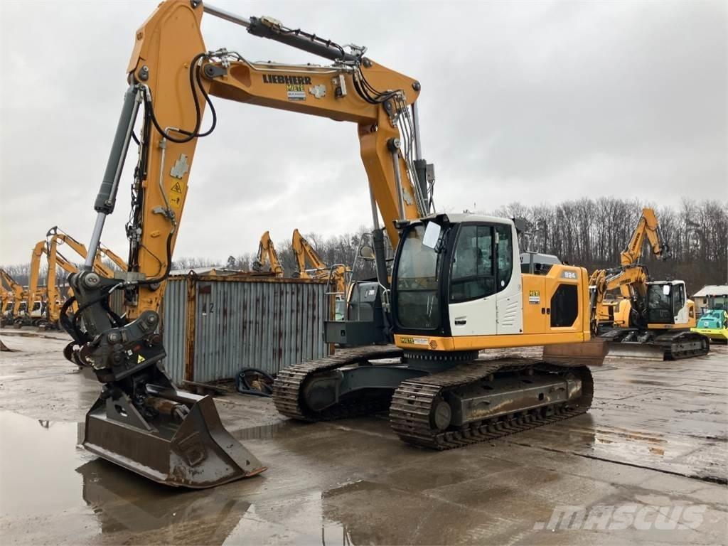 Liebherr R924 Bandgrävare