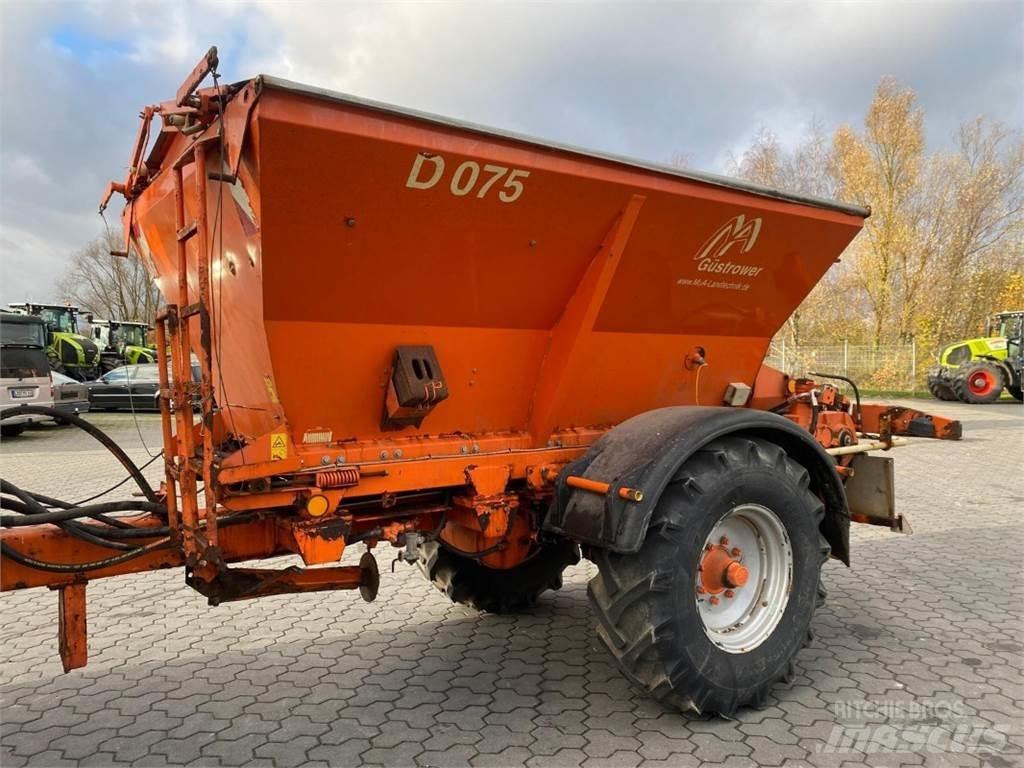  GÜSTROWER D075 Mineralgödselspridare