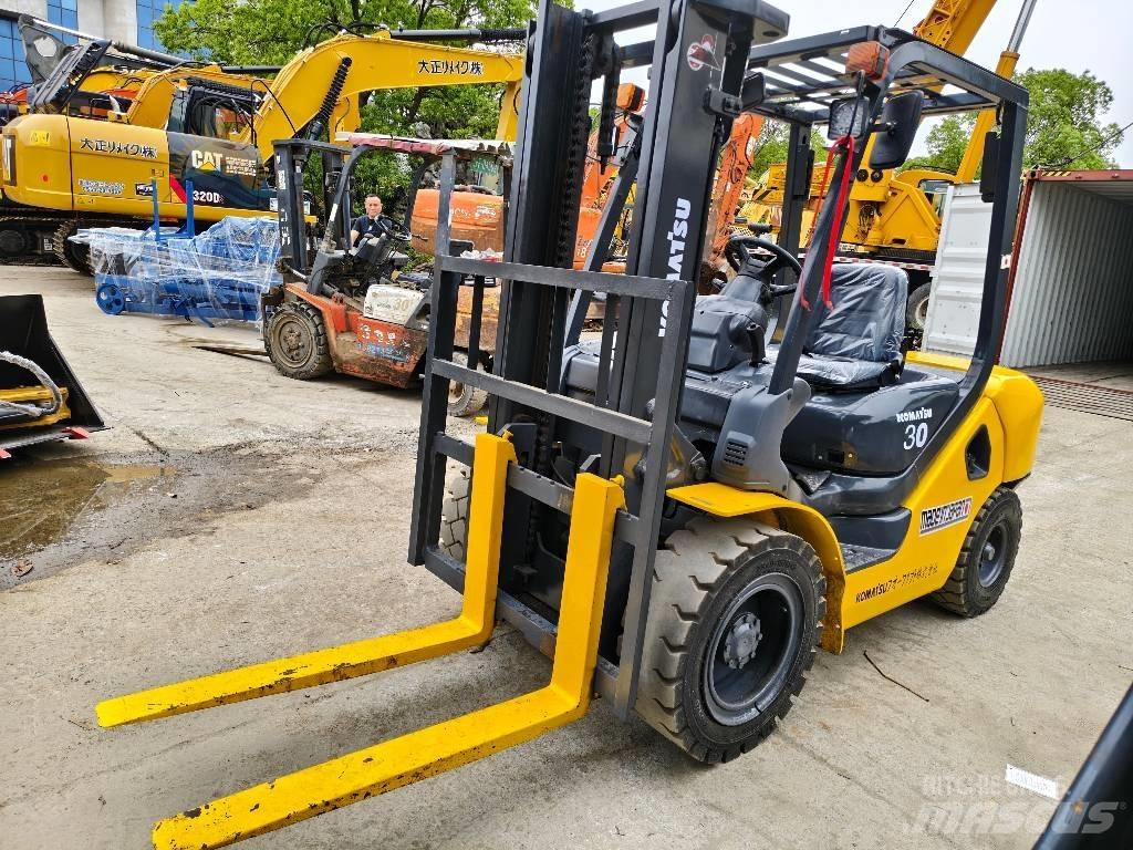 Komatsu FD 30 T-16 Dieselmotviktstruckar