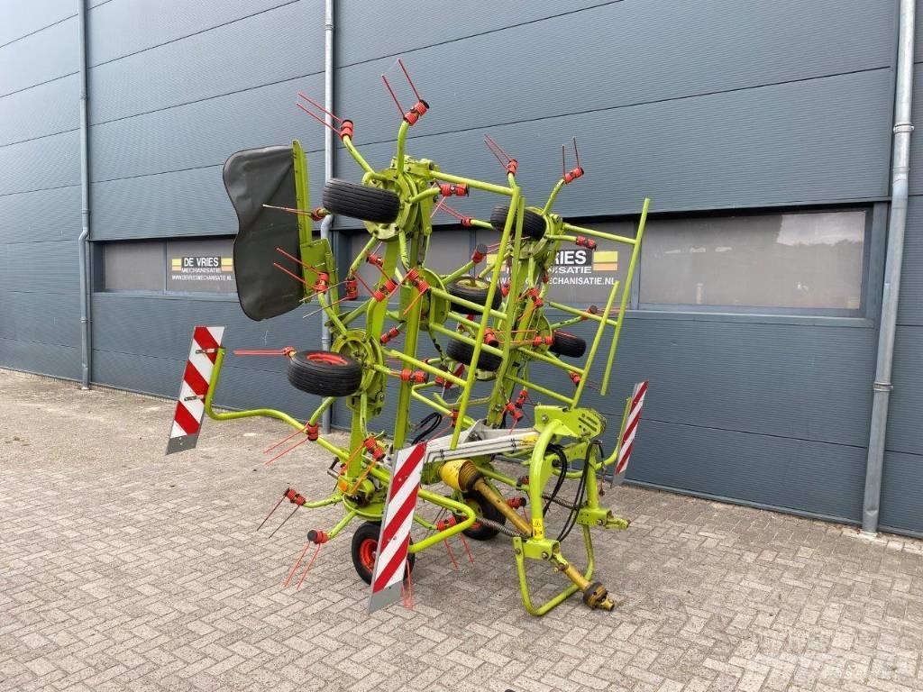 CLAAS Volto 870 Vändare och luftare