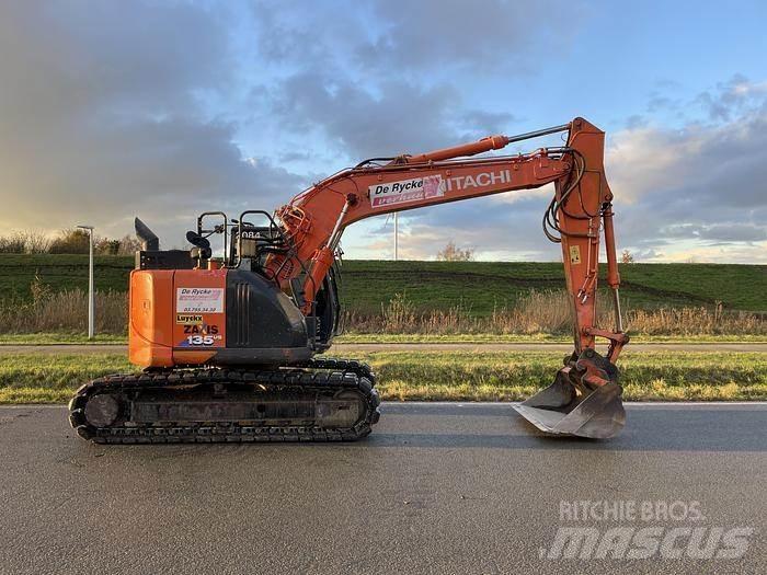 Hitachi ZX135US-6 Bandgrävare