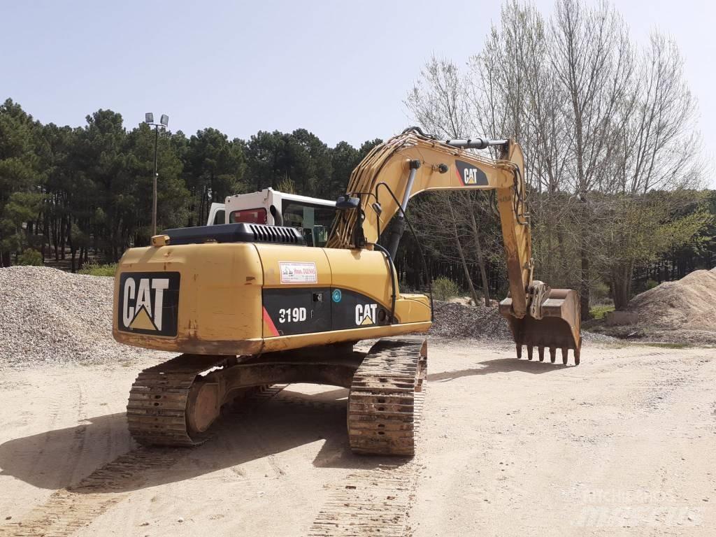 CAT 319 D L Bandgrävare