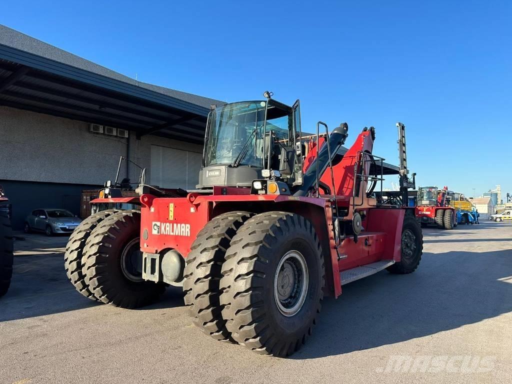 Kalmar DRG450-65S5 Reachstackers