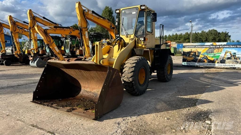 Komatsu WA 200 Hjullastare