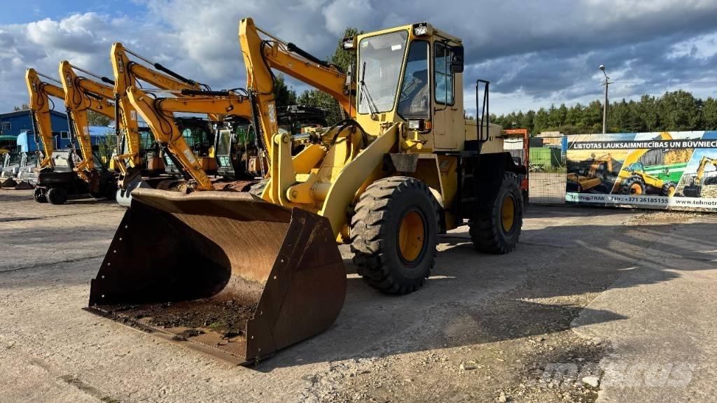 Komatsu WA 200 Hjullastare