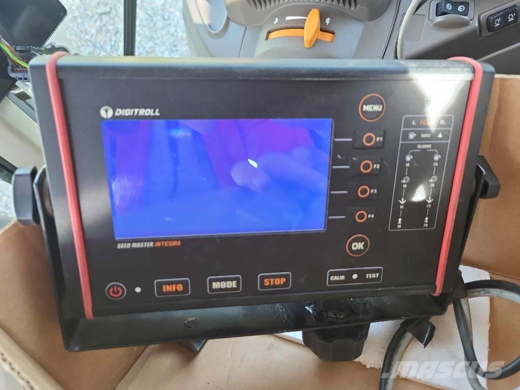  Pneusej Optimus 600 Såmaskiner