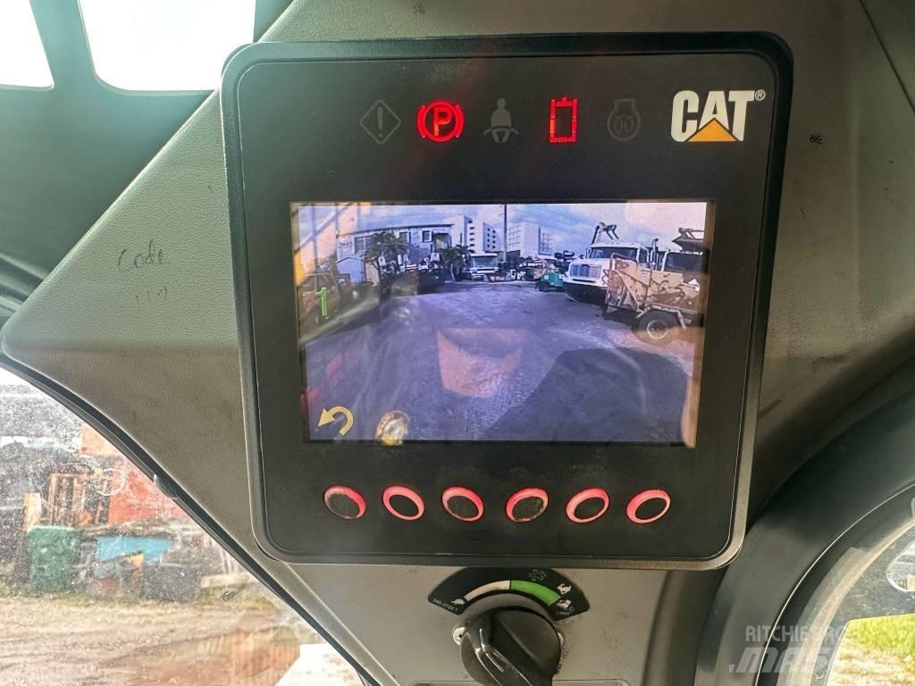 CAT 246 D Kompaktlastare