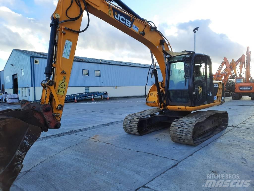 JCB JS 130 LC Bandgrävare