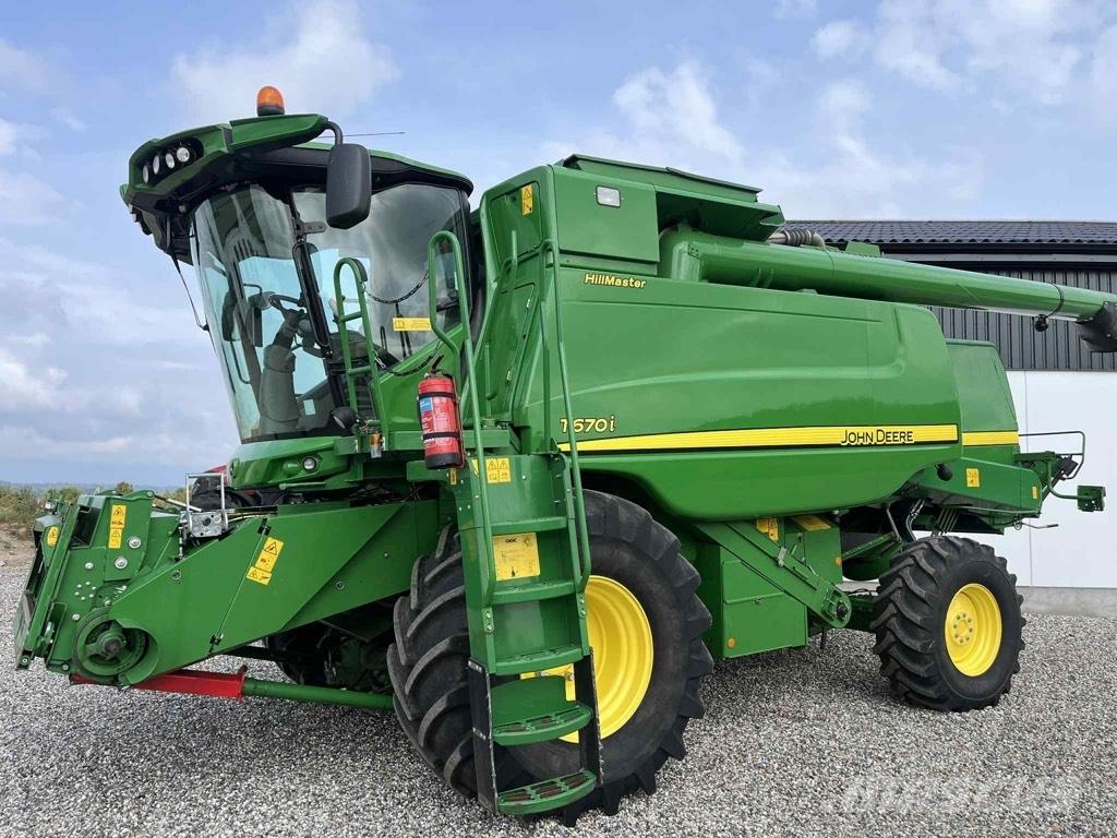 John Deere T 670 i Skördetröskor
